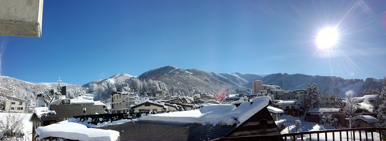 http://www.nozawa.tv/blog/images/PANO_20121227_100602.jpg